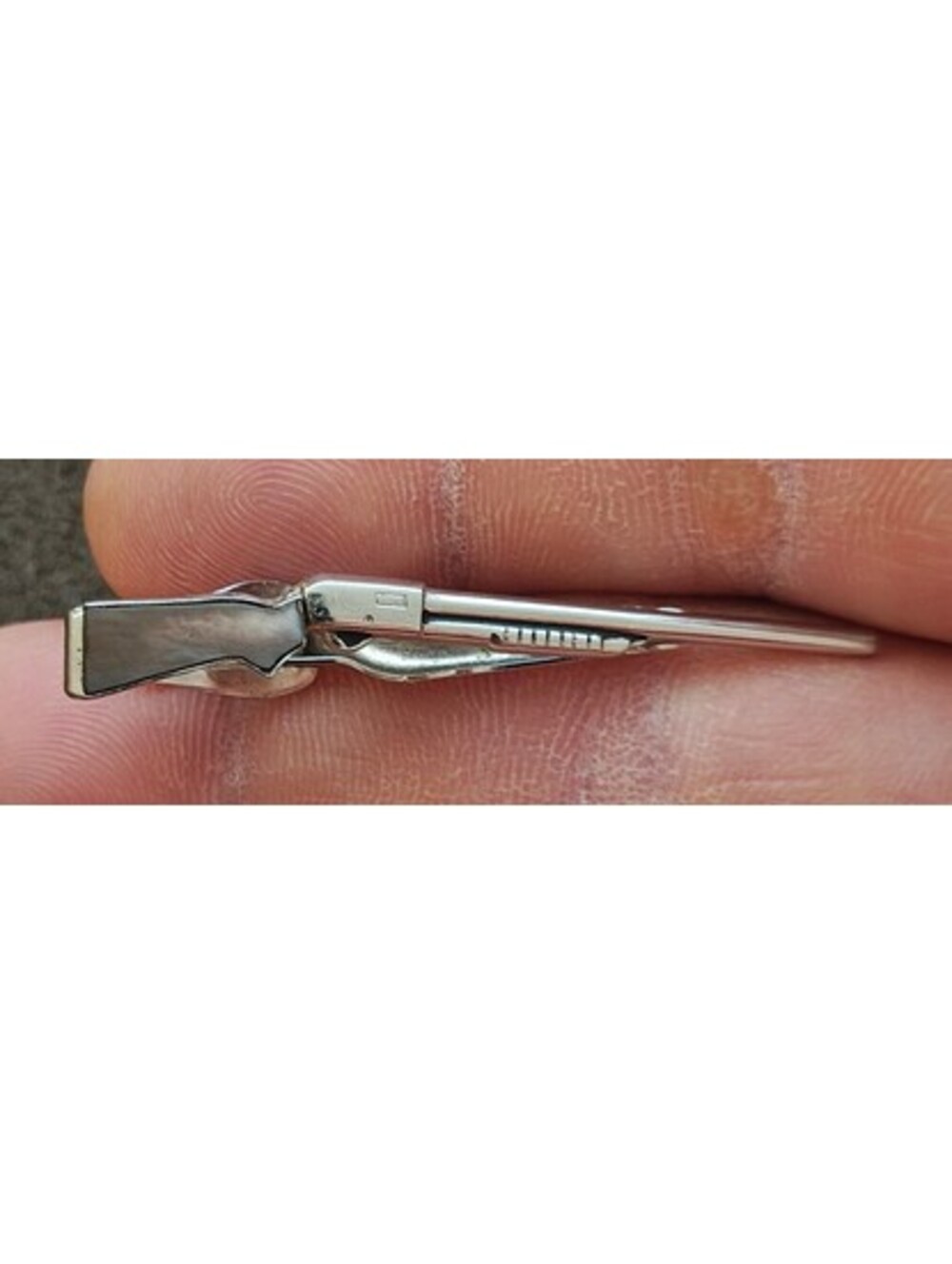 1950s Signed Swank Silver Tone Mother of Pearl Rifle/Shotgun Tie Bar Clip